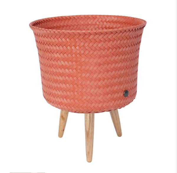 Handed By - UP mid Planter