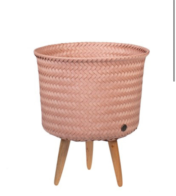 Handed By - UP mid Planter